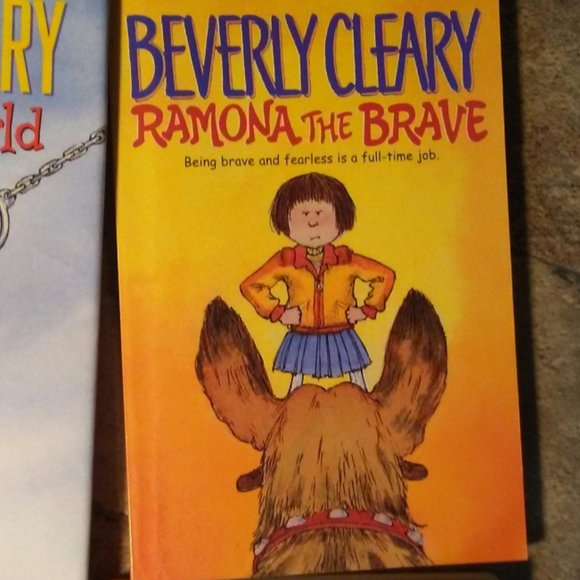 Set of 4 Ramona Quimby books by Beverly Cleary - 1 hardback, 3 paperback - Picture 3 of 5